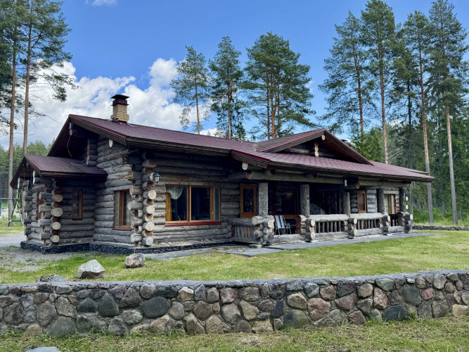 Фотография номера Коттеджа Коттедж Карелия Медвежка Улучшенный с Видом на Озеро