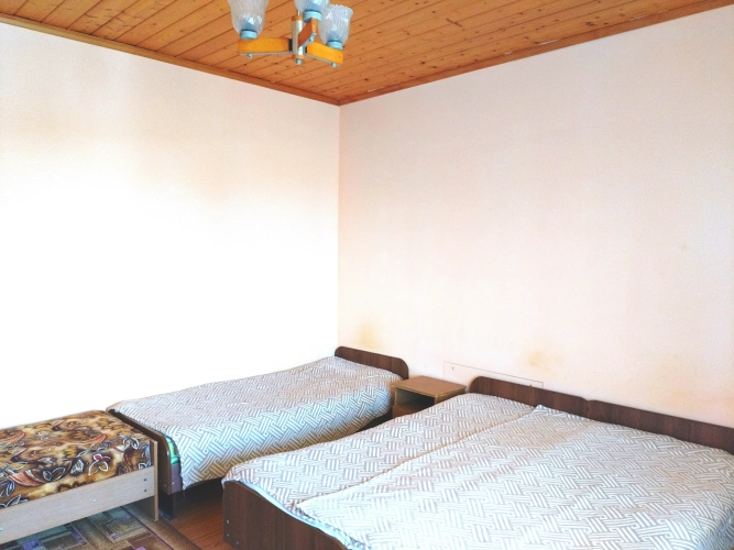 Economy room