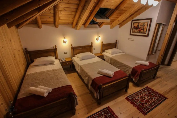 Kastro Hotel