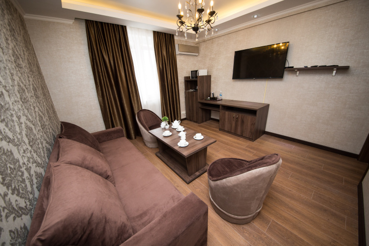 Double Suite