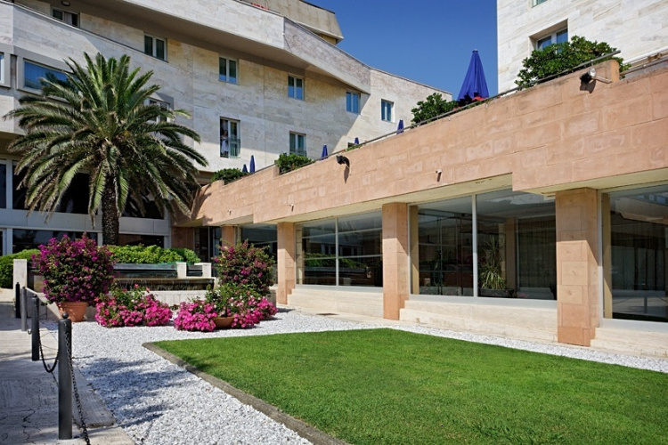 Grand Continental photo 18