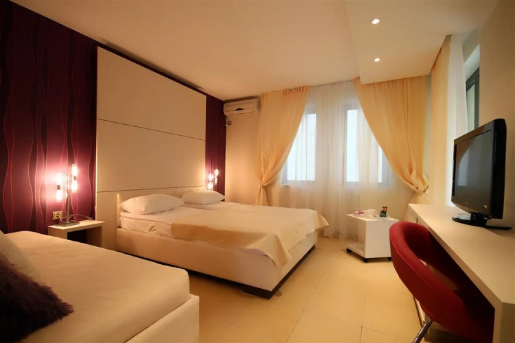 Standard Triple room with balcony and with view