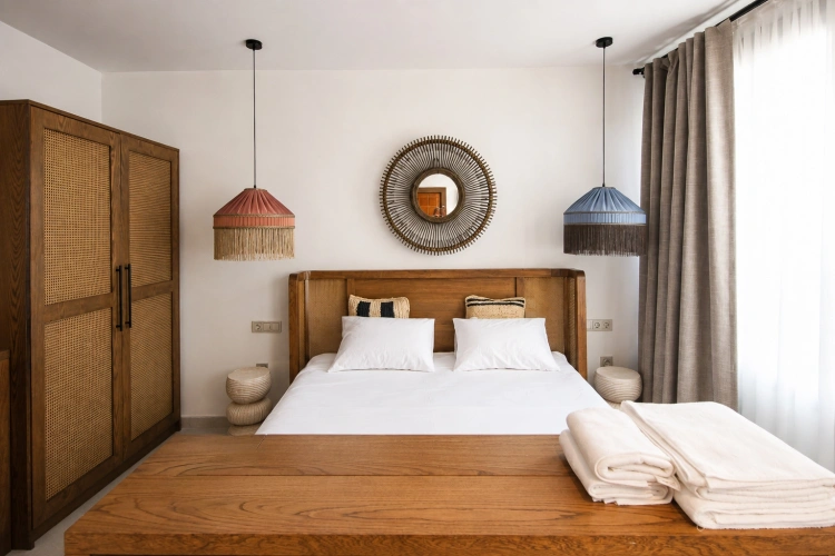 Standard Double room with partial sea view