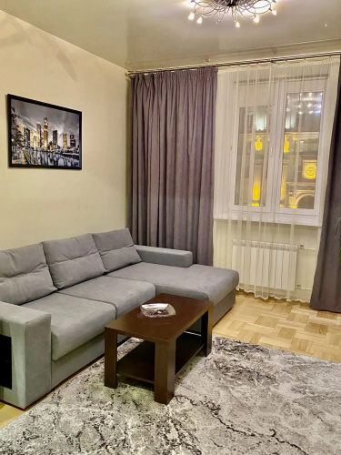 Na Nezavisimosti Flat
