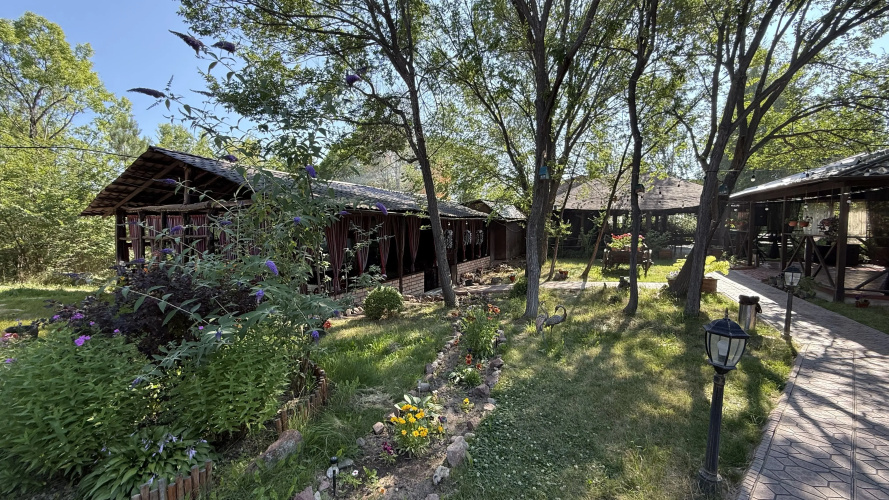 Kolorado Hotel