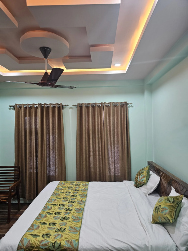 Riverwood Kokernag Hotel