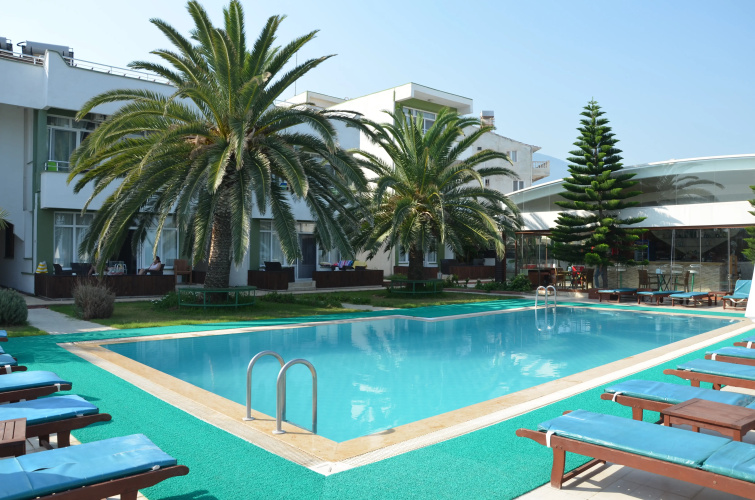Palm Beach Arsuz Hotel