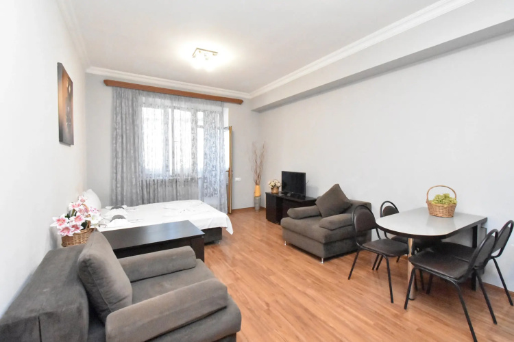 Argishti 15 Kv 65/1 Apartments