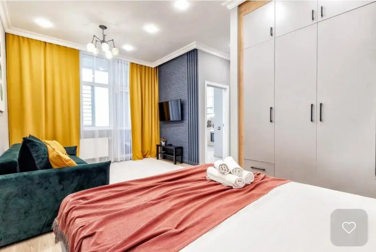 Na Prospekte Kabanbay Batyra 49a Apartments
