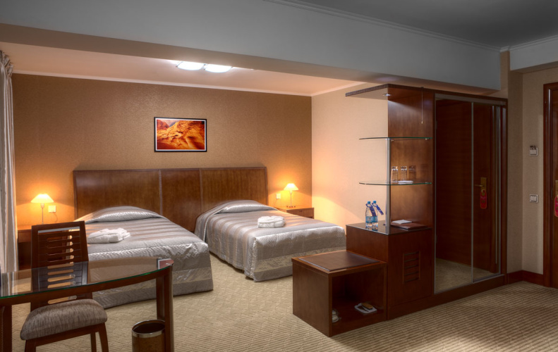 Double Suite