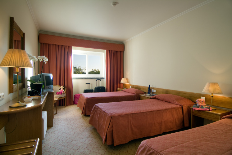 Triple room
