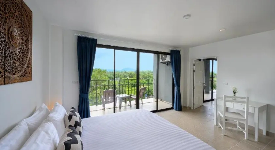 1 Bedroom Double Suite with balcony and with garden view