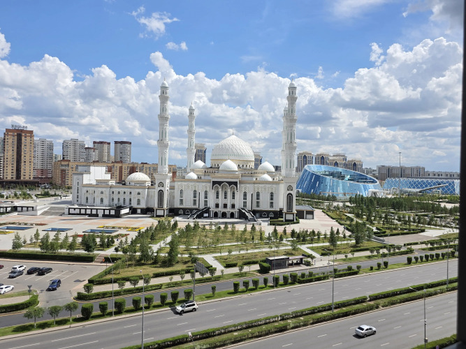 Фотография номера квартиры Апартаменты Luxury возле посольства США 2й этаж с шикарным видом на Мечеть