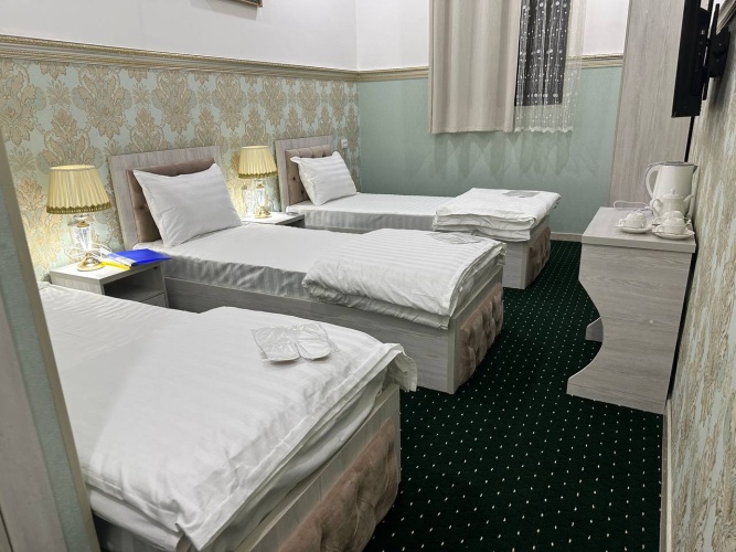 Triple room