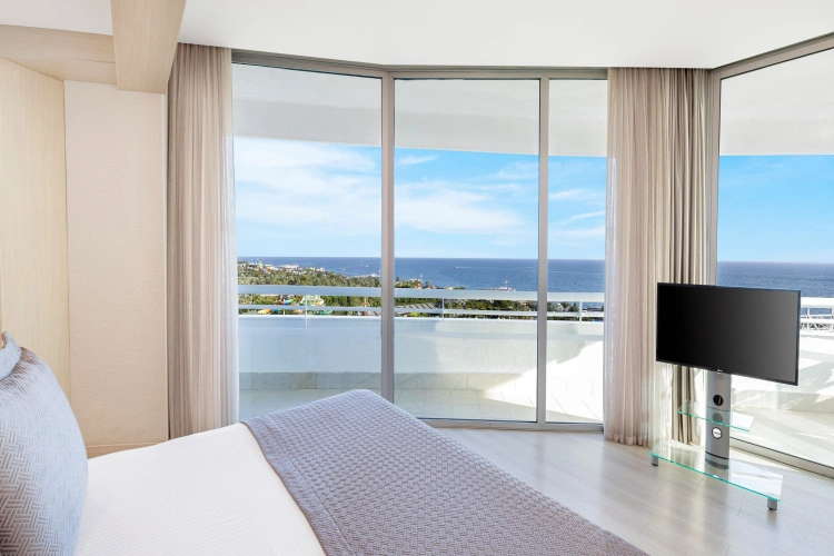 Deluxe Grand Suite with balcony and with sea view