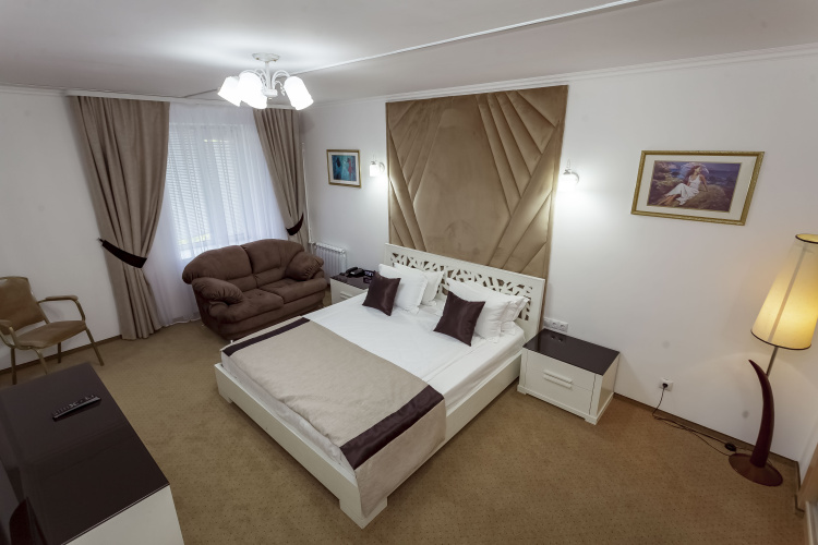 Double Suite