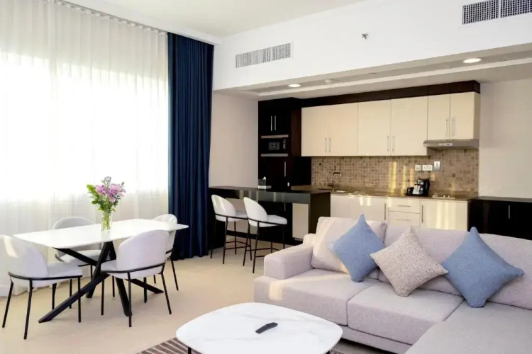 1 Bedroom Apartment with sea view