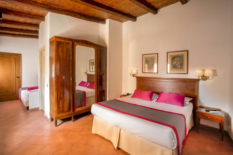 Standard Quadruple room