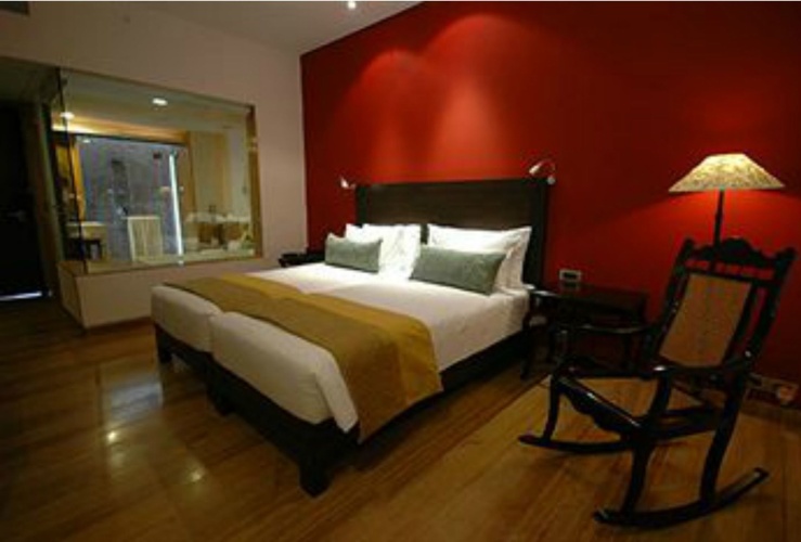 Standard Twin room with view