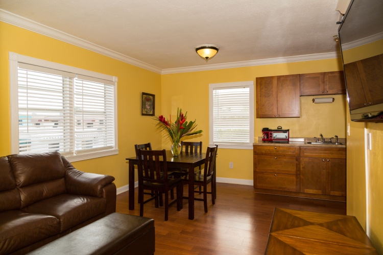 1 Bedroom Deluxe Suite