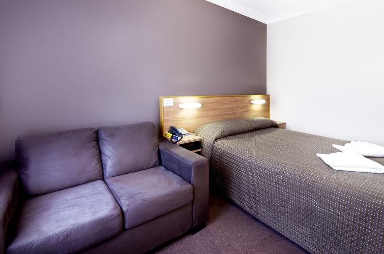 1 Bedroom Standard Suite