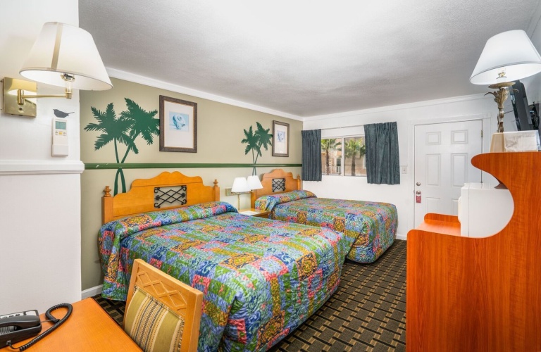 Standard Quadruple room with ocean view