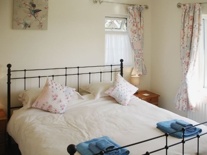 3 Bedrooms Cottage