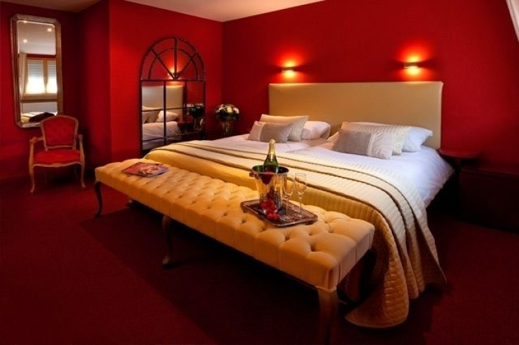 Luxury Suite