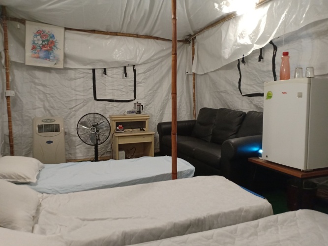 Tent with garden view