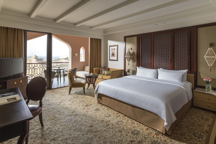 Al Husn Deluxe Double room