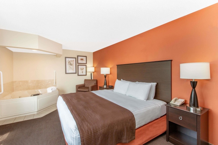 Deluxe Double Suite