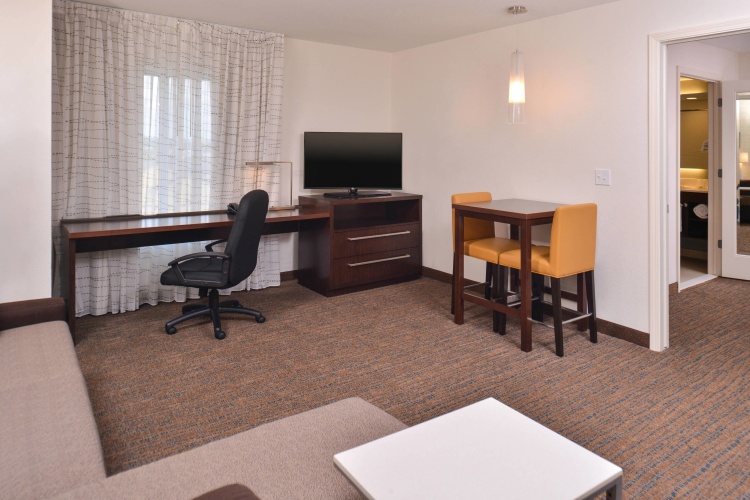 1 Bedroom Suite