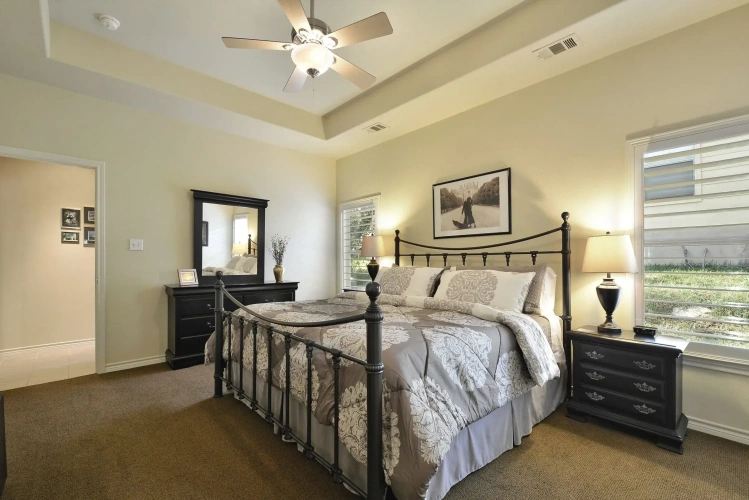 4 Bedrooms Cottage