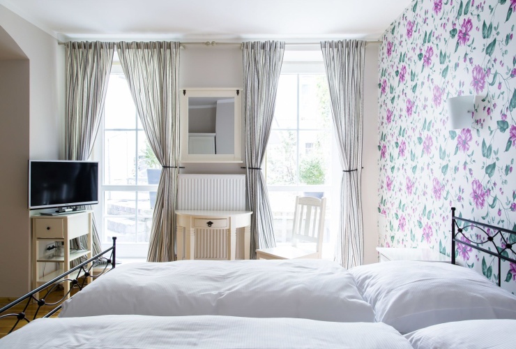 Standard Double Basement room