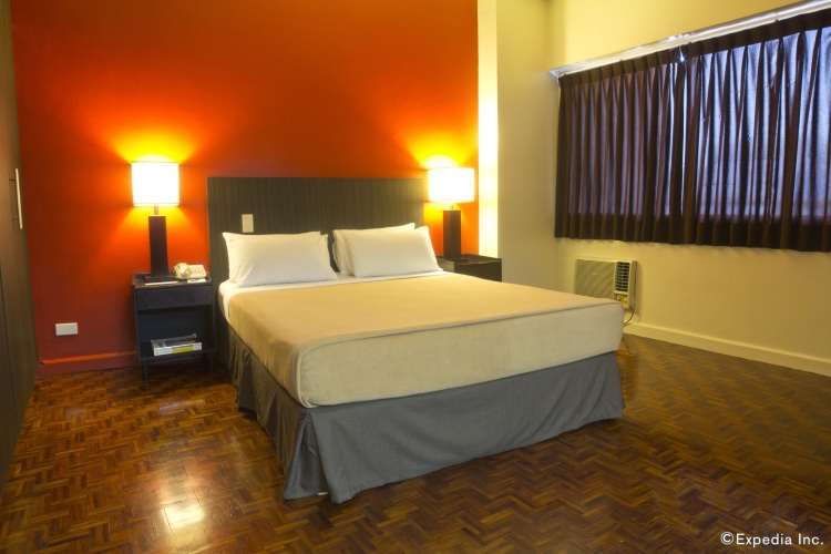 1 Bedroom Deluxe Suite