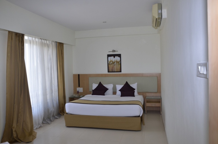 1 Bedroom Luxury Twin room with city view