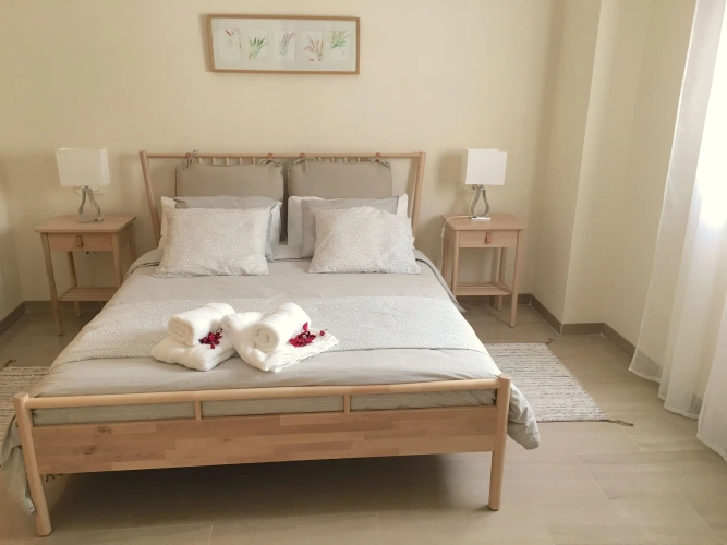 3 Bedrooms Apartment