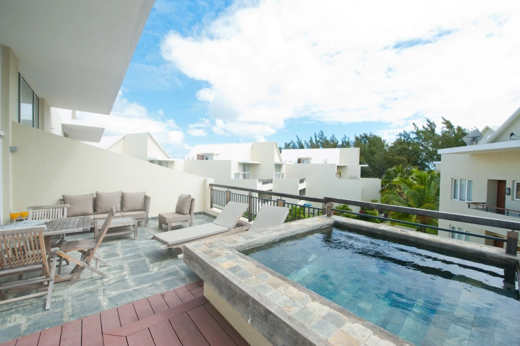 3 Bedrooms Standard Sextuple Penthouse room