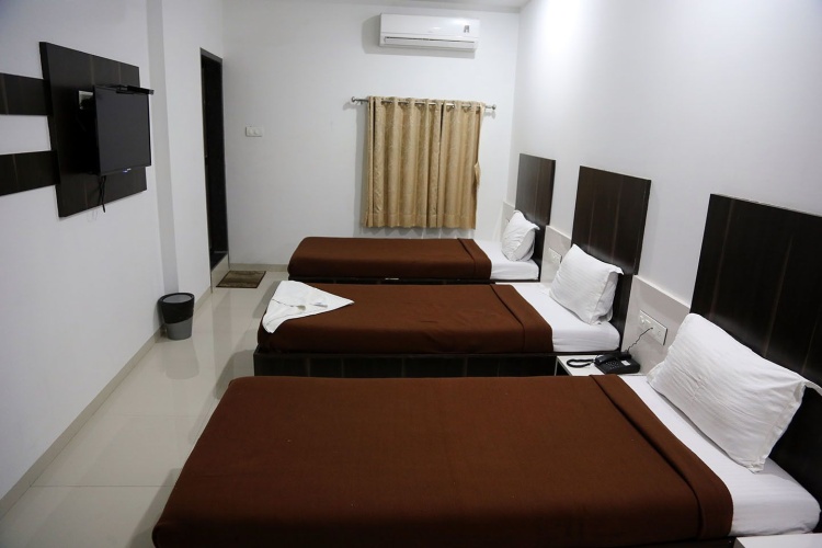 Deluxe Triple room