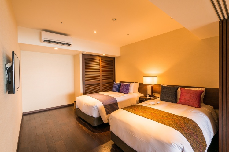 Quadruple Suite