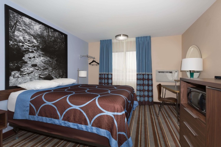 Standard Double Basement room