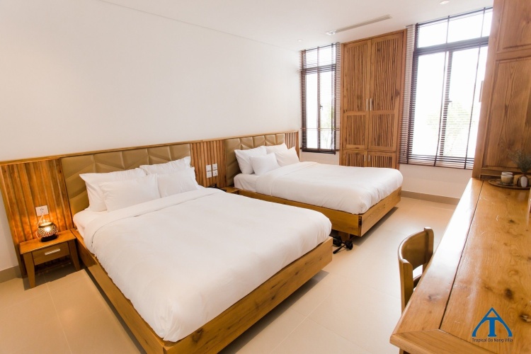 Deluxe Twin room with city view
