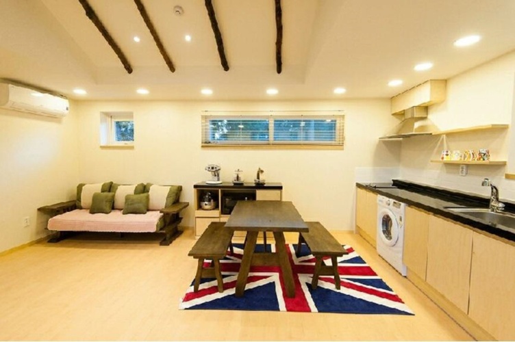 Twin Cottage