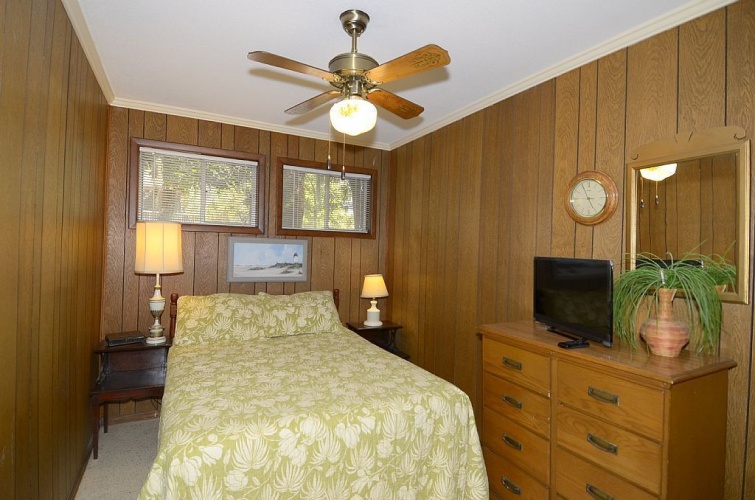 5 Bedrooms Cottage