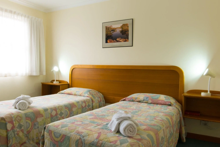 2 Bedrooms Quadruple Apartment
