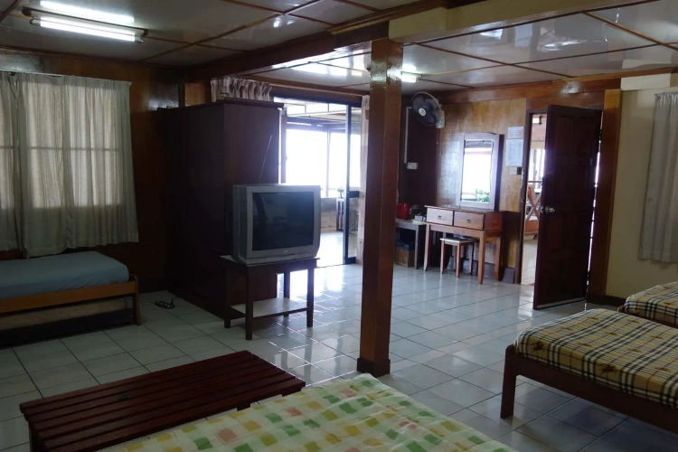 Deluxe Family room