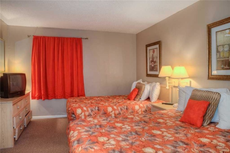 1 Bedroom Standard Quadruple room oceanfront