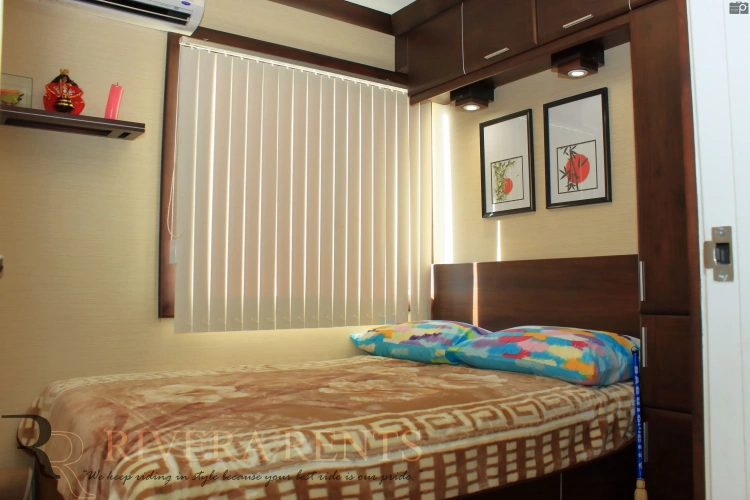 2 Bedrooms Apartment
