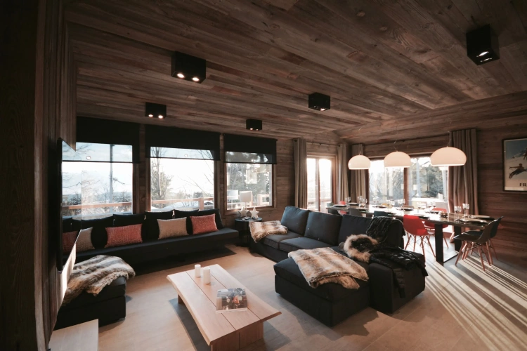 5 Bedrooms Chalet