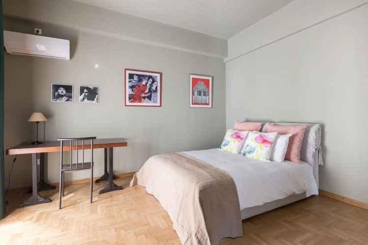 3 Bedrooms Apartment